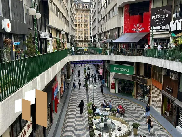 Conjunto comercial com 30m², à venda, no bairro República em São Paulo