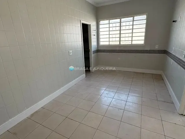 Casa com 450m², para alugar, no bairro Jd. Fernandes em São José do Rio Preto