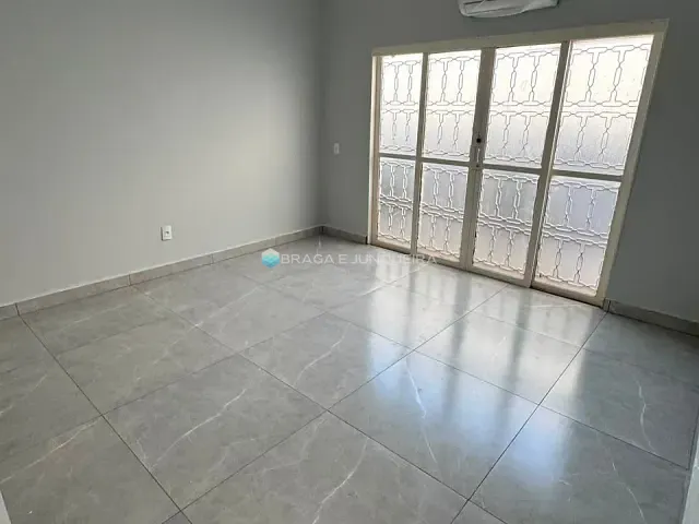 Casa com 450m², para alugar, no bairro Jd. Fernandes em São José do Rio Preto