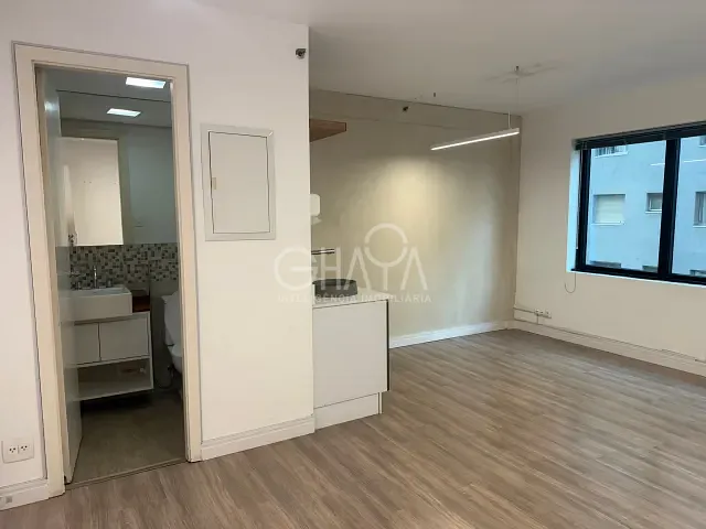 Conjunto comercial para alugar, no bairro Moema em São Paulo