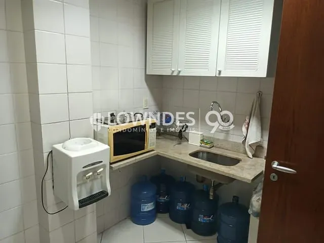 Conjunto comercial com 163m², à venda, no bairro Centro em Rio de Janeiro
