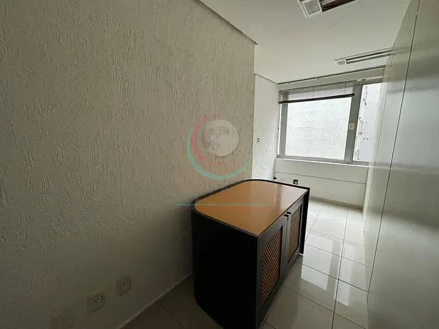 Conjunto comercial à venda, no bairro República em São Paulo