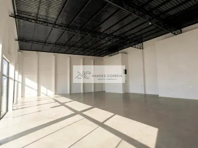 Conjunto comercial para alugar, no bairro Pqo Tauá em Londrina