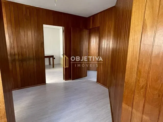 Sala à venda, no bairro Moinhos de Vento em Porto Alegre
