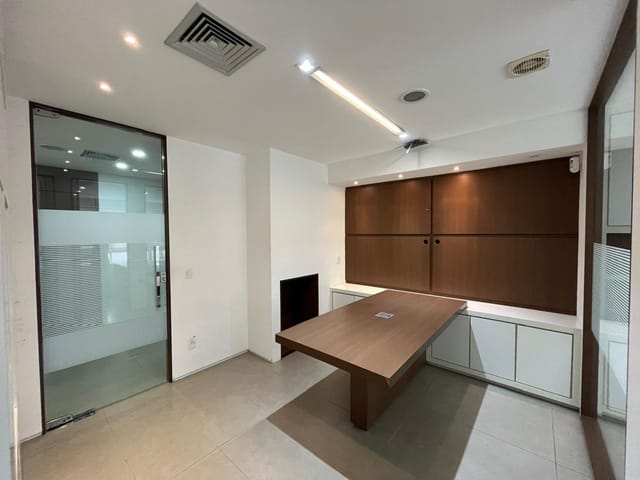 Conjunto comercial para alugar, no bairro Jardim Paulista em São Paulo