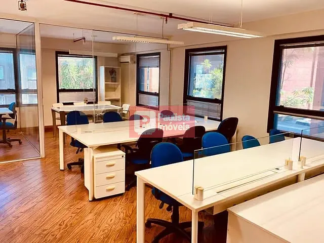 Conjunto comercial com 77m², à venda ou para alugar, no bairro Vila Olímpia em São Paulo