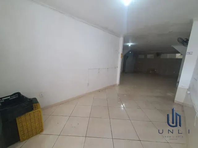 Conjunto comercial 3 quartos e 2 banheiros, à venda, no bairro Santo Agostinho em Volta Redonda