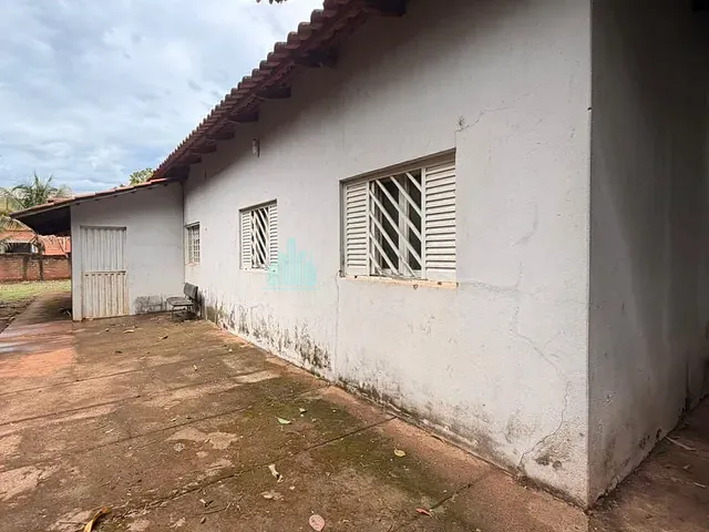 Conjunto comercial à venda ou para alugar, no bairro Setor Central em Goiandira