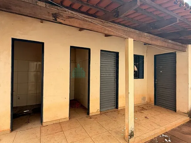 Conjunto comercial à venda ou para alugar, no bairro Setor Central em Goiandira