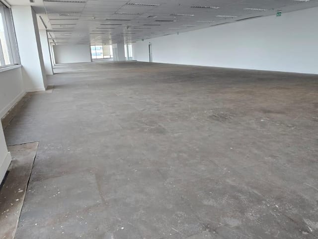 Conjunto comercial à venda ou para alugar, no bairro Alphaville Centro Industrial e Empresarial/Alphaville. em Barueri