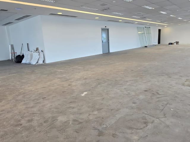 Conjunto comercial à venda ou para alugar, no bairro Alphaville Centro Industrial e Empresarial/Alphaville. em Barueri