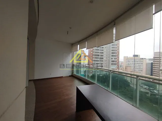 Conjunto comercial com 167m², para alugar, no bairro Cerqueira César em São Paulo