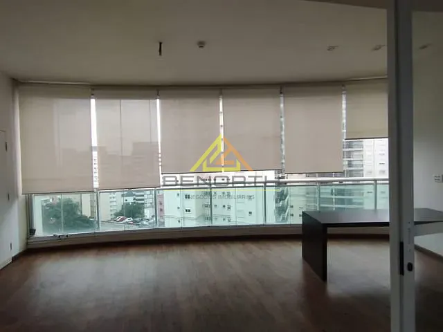 Conjunto comercial com 167m², para alugar, no bairro Cerqueira César em São Paulo
