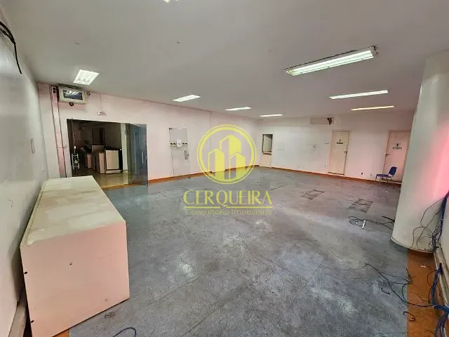 Conjunto comercial com 450m², à venda, no bairro República em São Paulo