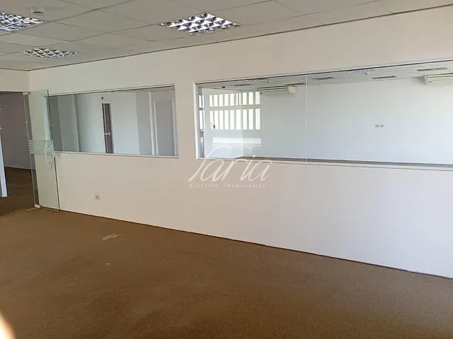 Conjunto comercial com 257m², à venda, no bairro Centro em São Paulo