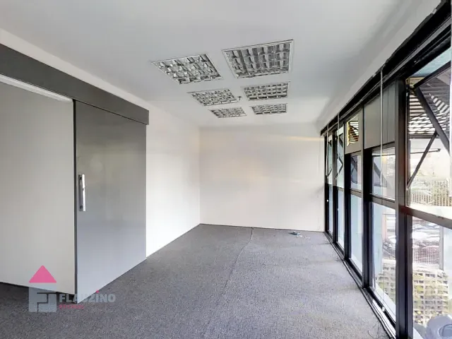 Conjunto comercial à venda, no bairro Vila Olímpia em São Paulo