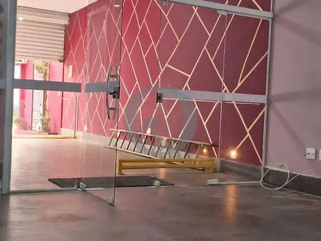 Conjunto comercial à venda, no bairro Vila Gomes Cardim em São Paulo