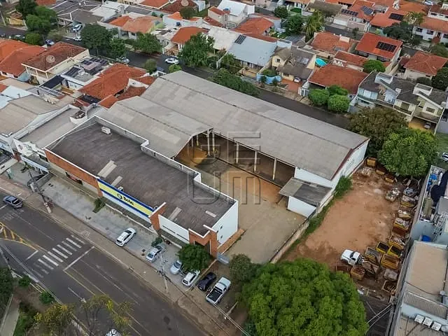 Conjunto comercial para alugar, no bairro Kennedy em Londrina
