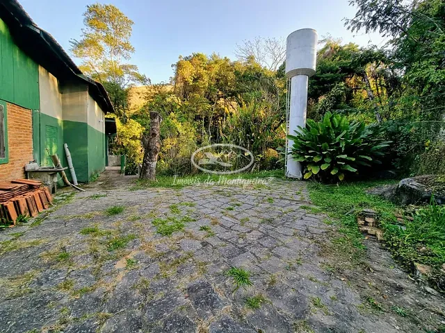 Conjunto comercial com 4250m², à venda, no bairro Fazendinha (Penedo) em Itatiaia