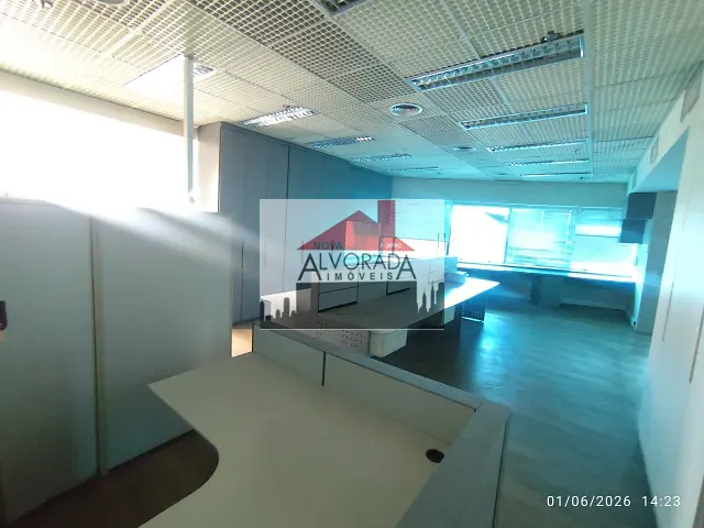Conjunto comercial com 195m², para alugar, no bairro Pinheiros em São Paulo