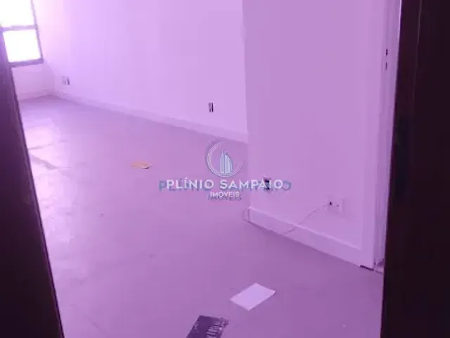 Conjunto comercial com 24m², à venda, no bairro Enseada do Suá em Vitória