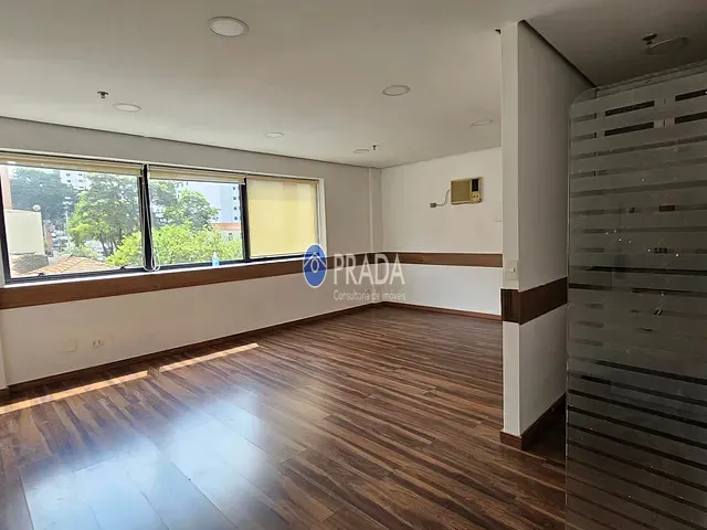 Conjunto comercial com 68m², à venda ou para alugar, no bairro Sumarezinho em São Paulo