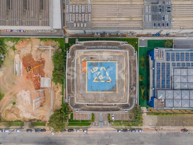 Conjunto comercial com 7000m², à venda ou para alugar, no bairro Tamboré em Barueri