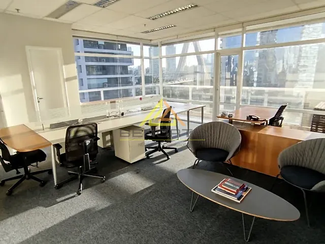 Conjunto comercial com 194m², para alugar, no bairro Brooklin em São Paulo