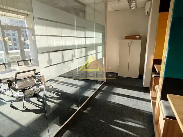 Conjunto comercial com 194m², para alugar, no bairro Brooklin em São Paulo