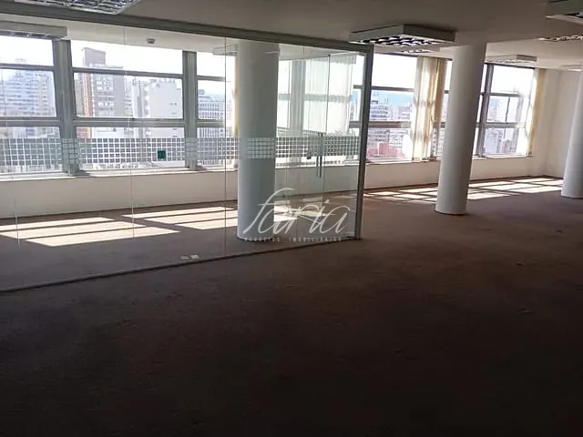 Conjunto comercial com 270m², à venda, no bairro Centro em São Paulo