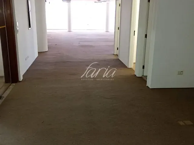 Conjunto comercial com 270m², à venda, no bairro Centro em São Paulo