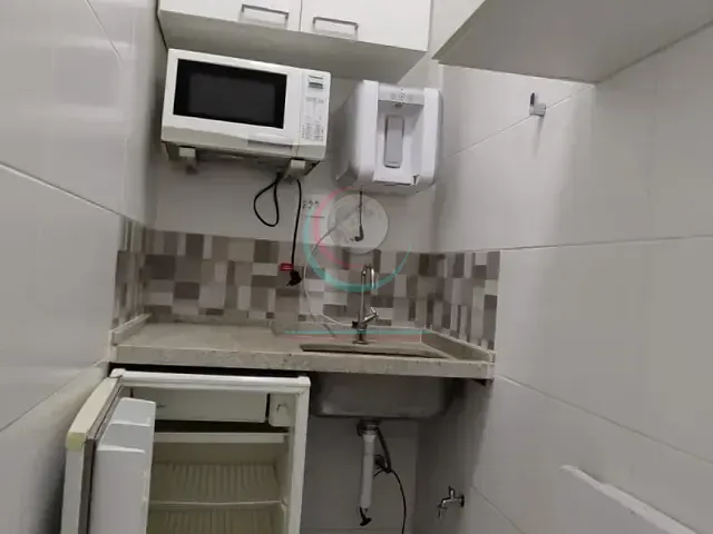 Conjunto comercial para alugar, no bairro República em São Paulo