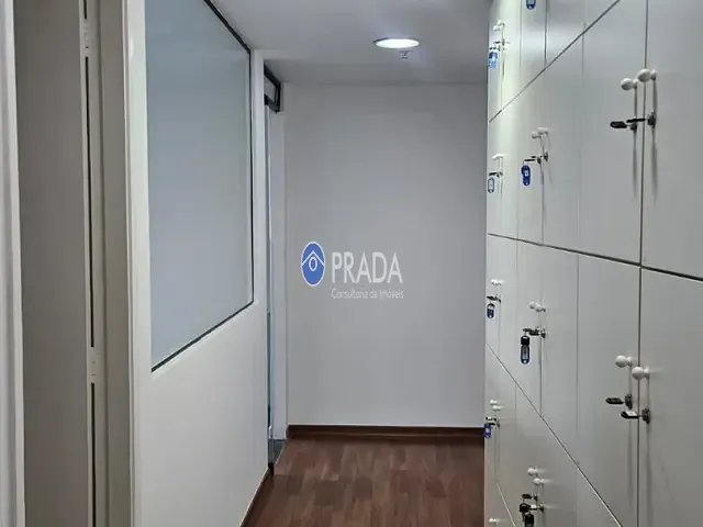 Conjunto comercial à venda ou para alugar, no bairro Alto de Pinheiros em São Paulo