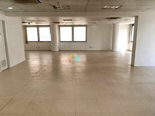 Conjunto comercial com 173m², para alugar, no bairro Centro em Rio de Janeiro