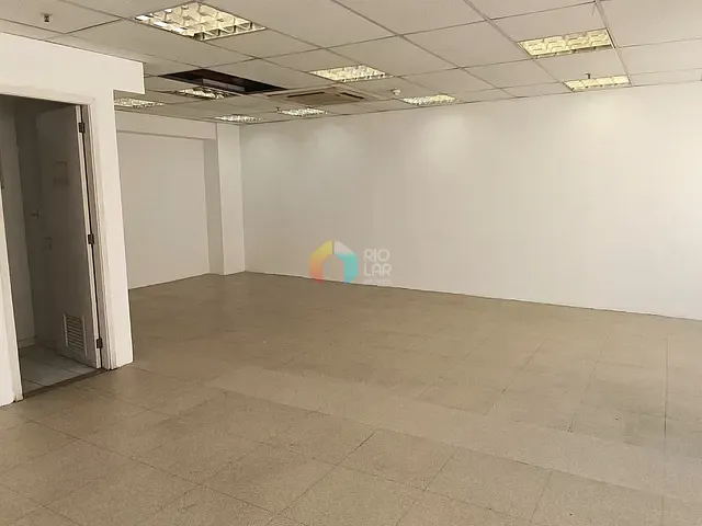 Conjunto comercial com 173m², para alugar, no bairro Centro em Rio de Janeiro