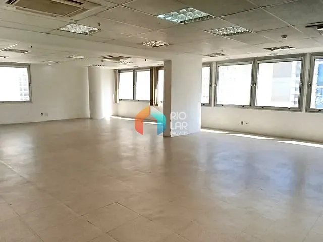 Conjunto comercial com 173m², para alugar, no bairro Centro em Rio de Janeiro