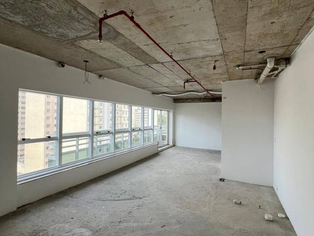 Conjunto comercial com 91m², à venda, no bairro Liberdade em São Paulo