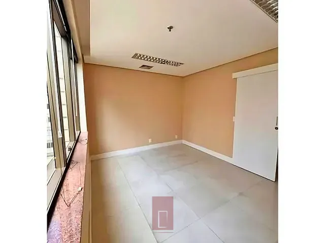 Conjunto comercial com 30m², à venda, no bairro Paraíso em São Paulo