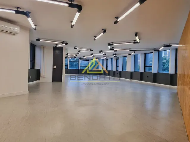 Conjunto comercial com 286m², para alugar, no bairro Vila Olímpia em São Paulo