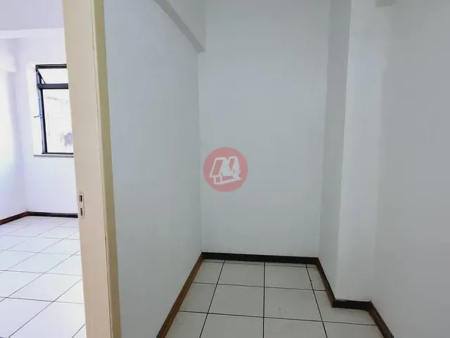 Conjunto comercial com 22m², para alugar, no bairro Centro Histórico em Porto Alegre