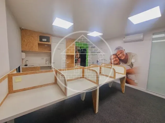 Conjunto comercial com 46m², para alugar, no bairro Vila Olímpia em São Paulo