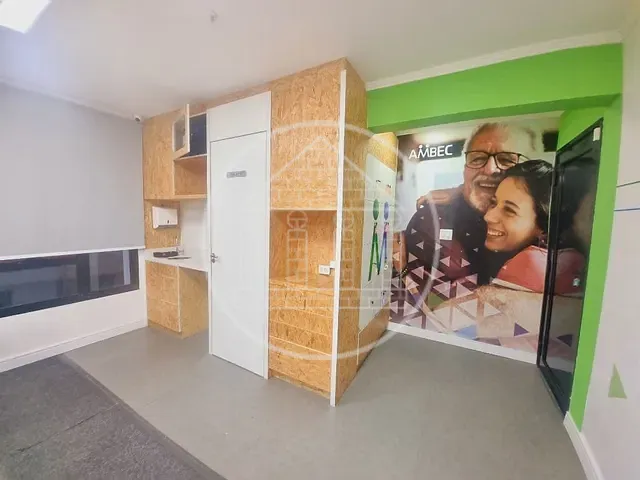 Conjunto comercial com 46m², para alugar, no bairro Vila Olímpia em São Paulo
