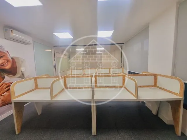 Conjunto comercial com 46m², para alugar, no bairro Vila Olímpia em São Paulo