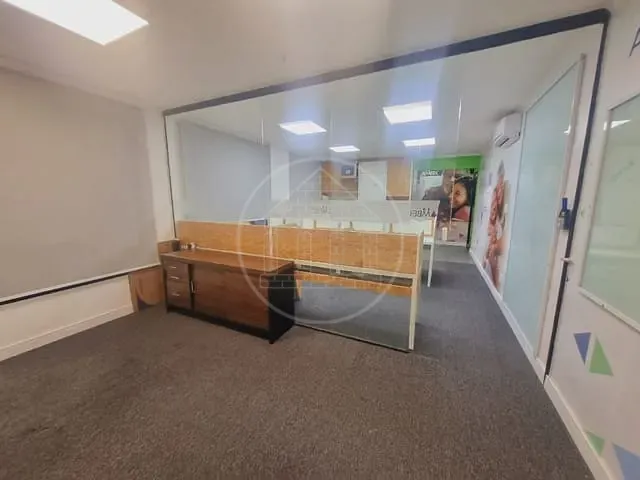 Conjunto comercial com 46m², para alugar, no bairro Vila Olímpia em São Paulo