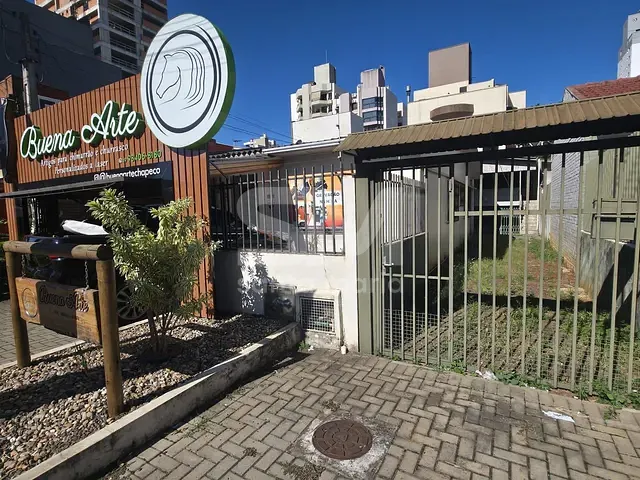 Conjunto comercial com 303m², à venda, no bairro Centro em Chapecó