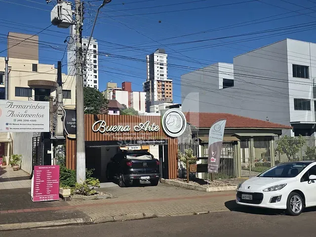 Conjunto comercial com 303m², à venda, no bairro Centro em Chapecó