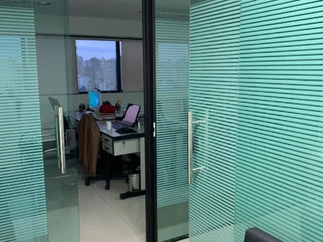 Conjunto comercial à venda ou para alugar, no bairro Centro em Santo André