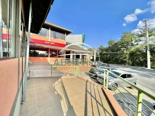 Conjunto comercial com 1532m², à venda, no bairro Vilarejo em Carapicuíba
