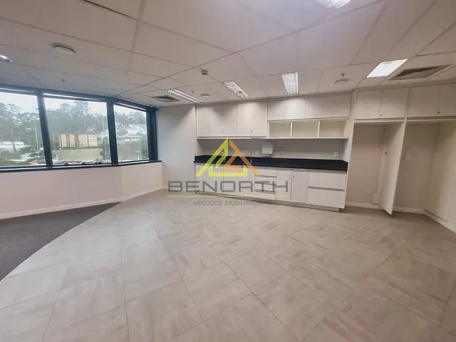 Conjunto comercial com 775m², para alugar, no bairro Pinheiros em São Paulo