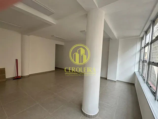 Conjunto comercial à venda ou para alugar, no bairro República em São Paulo